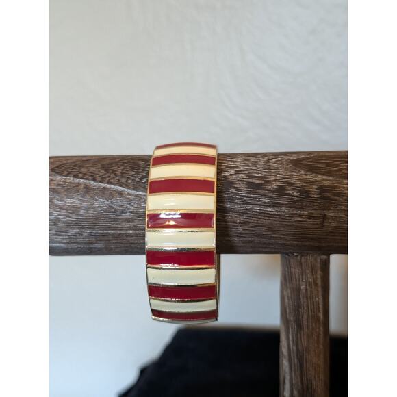 Red Cream Stripe Gold Tone Oval Clamper Style Bangle Bracelet - Picture 2 of 3